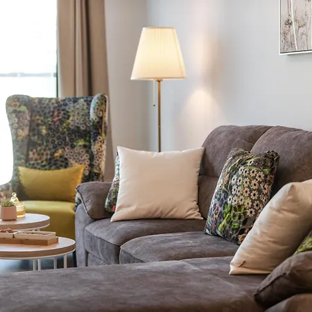 Silver Gold Apartment