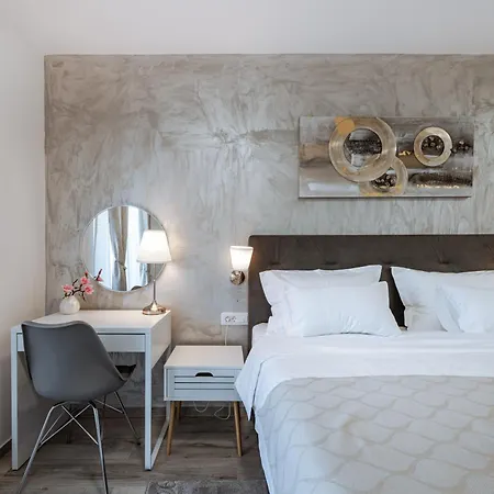 Apartment Silver Gold